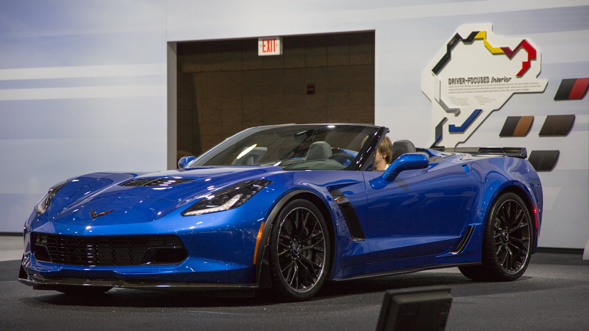 Click to Enlarge-Esc to Close Corvette Generations/C7/C7 Z06 Blue 1.jpg